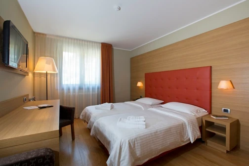 BLU HOTEL ACQUASERIA ****