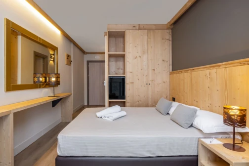 Hotel PIANDINEVE ****