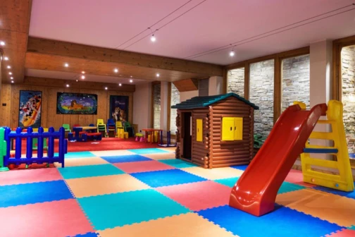 Hotel PIANDINEVE ****