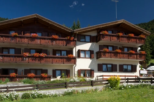 VILLAGGIO NEVADA ***