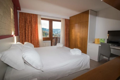 VILLAGGIO NEVADA ***