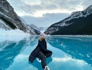 Pokój rodzinny z widokiem na ogród